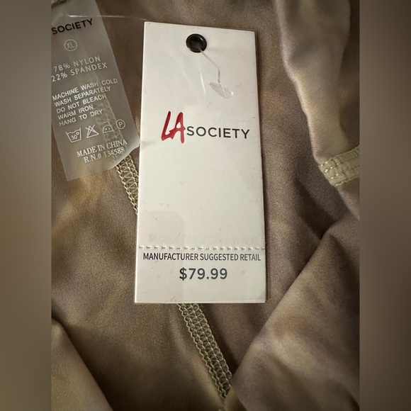 Women's Athletic Shorts in Tie-Dye Pattern - Picture 3 of 3